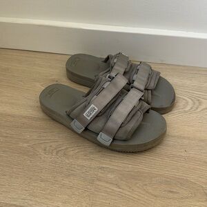 Suicoke moto grey women’s 11